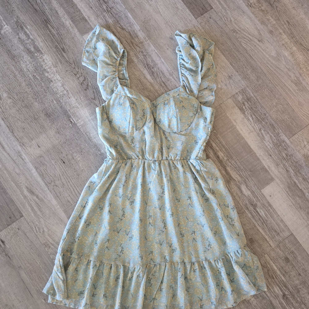 Light Green Ruffle Sleeve Dress